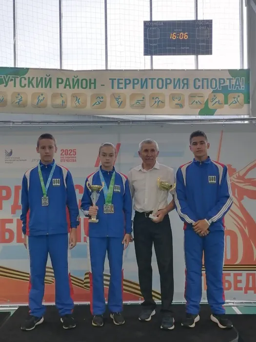 photo_5453877776475092644_y