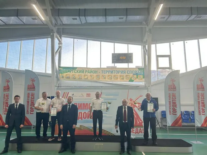 photo_5453877776475092637_y